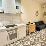 Piso Reformado Con Historia En Cada Rincon-vive Xiv *