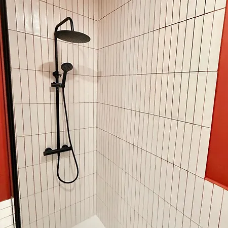 Piso Reformado Con Historia En Cada Rincon-vive Xiv Appartamento