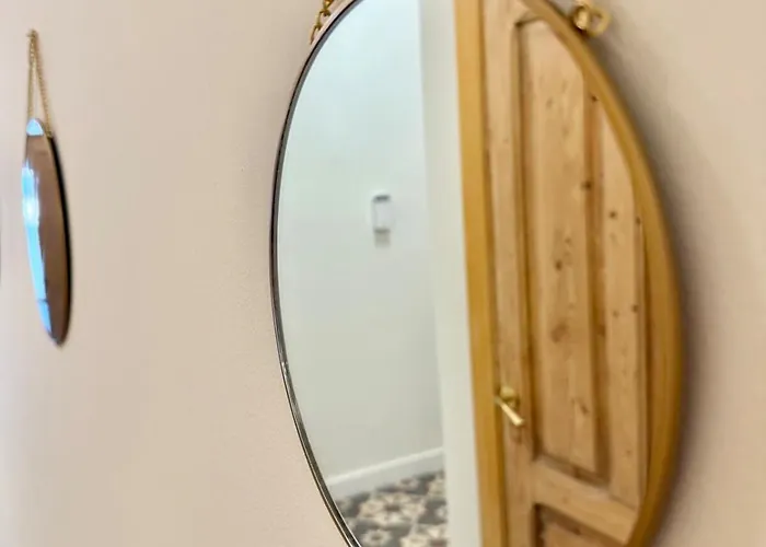 Piso Reformado Con Historia En Cada Rincon-vive Xiv Apartament *